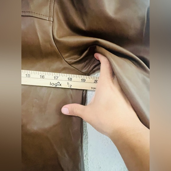 7 For All Mankind Faux Leather Puff Sleeve Dress in Saddle medium size - Picture 5 of 10